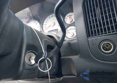 2005 Dodge Ram 1500 Slt/Laramie z USA, uszkodzony, nr VIN 1D7HA18D95J622472